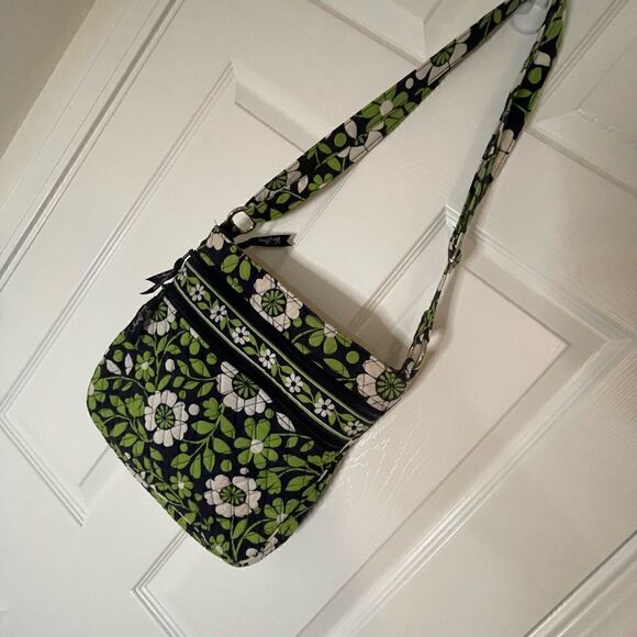 Vera Bradley Handbags - Vintage Vera Bradley shoulder purse green black white
